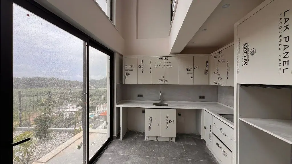 Fitted kitchen